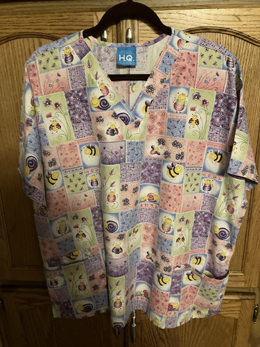 Ladies Pink Medical Scrub With Whimsical Bees And Snails Sz 3X By H. Q Scrub
