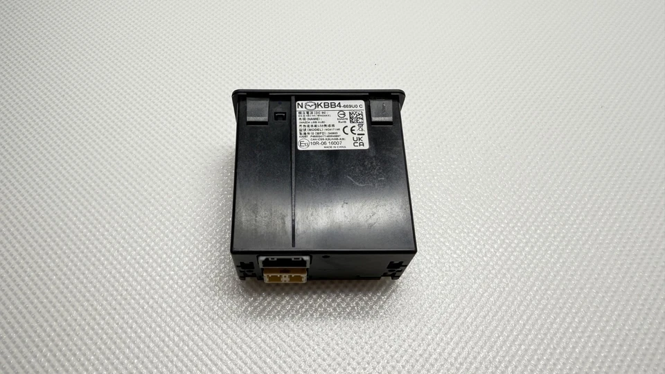 2024 2025 MAZDA CX-90 CENTER CONSOLE DUAL USB TYPE-C PORT HUB SD CARD READER OEM - Image 4 of 4