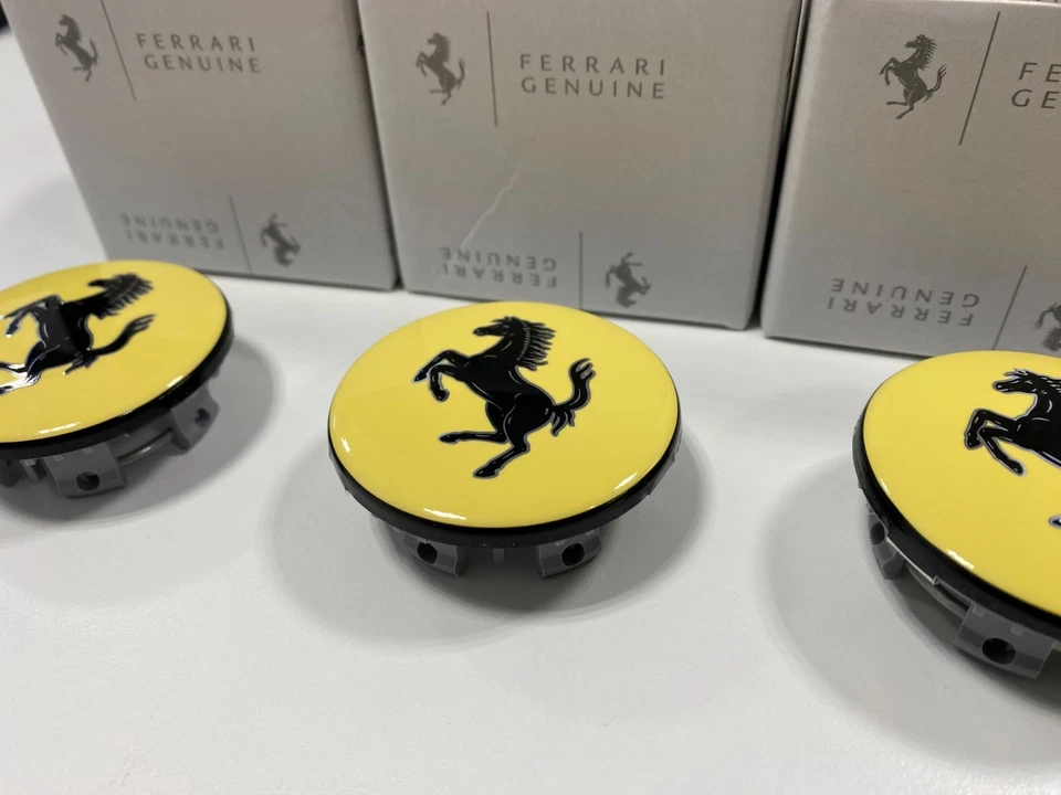 Juego de 4 tapas centrales de aleación originales Ferrari 550 Maranello #340066 55059092  Foto 3 de 4