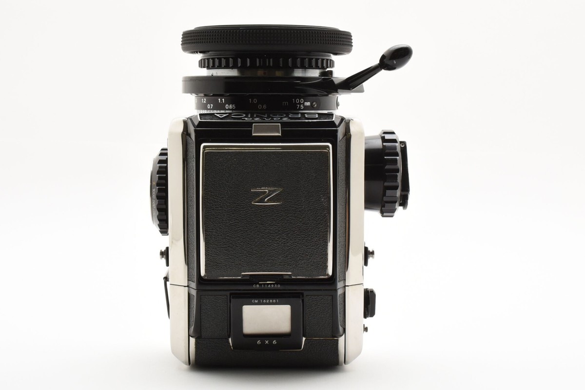 Near MINT Zenza Bronica S2 Camera 6x6 w/Nikkor-P 75mm F2.8 Near MINT Zenza Bronica S2 Camera 6x6 w/Nikkor-P 75mm F2.8