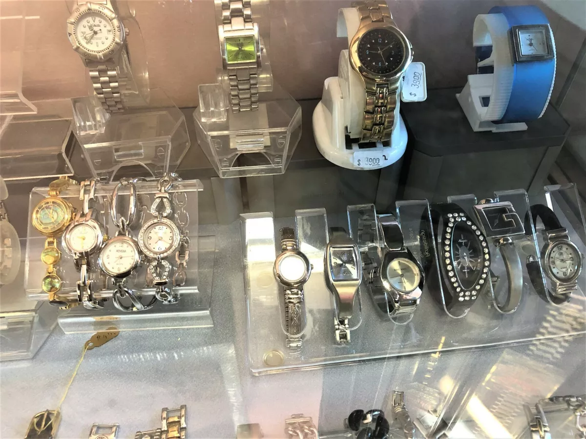 Stores that deals sell watches