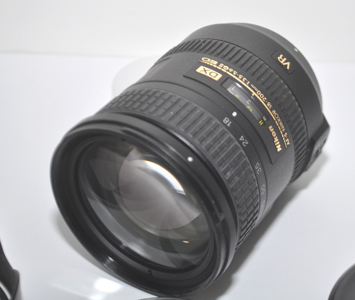 Nikon AF-S DX NIKKOR 18-200mm f/3.5-5.6G II ED VR Lens NEW without