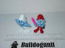 2013 Lot 2 Smurfs Papa Smurf & Crazy Mcdonalds Happy Toy