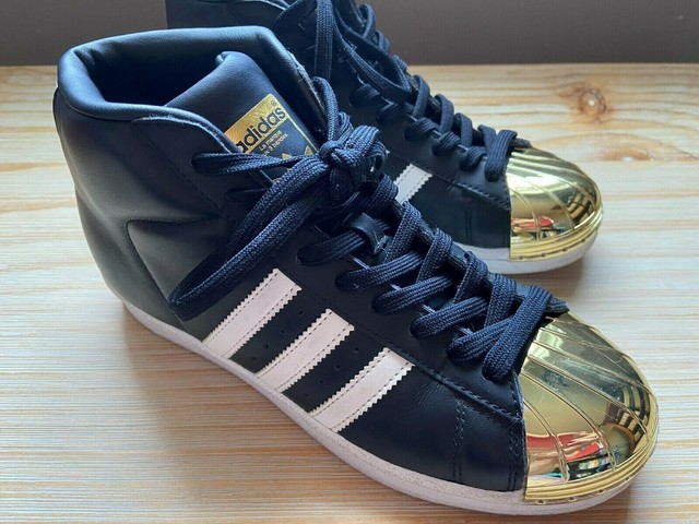 mid top adidas superstar