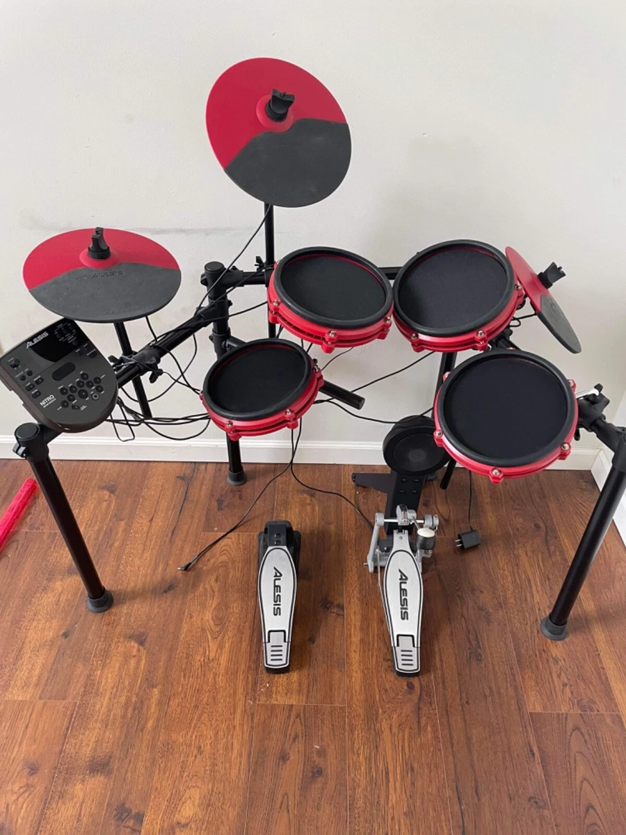 Alesis Nitro Mesh Electronic Drum Set (NITROMSEK1) Special Red Edition  194744000744