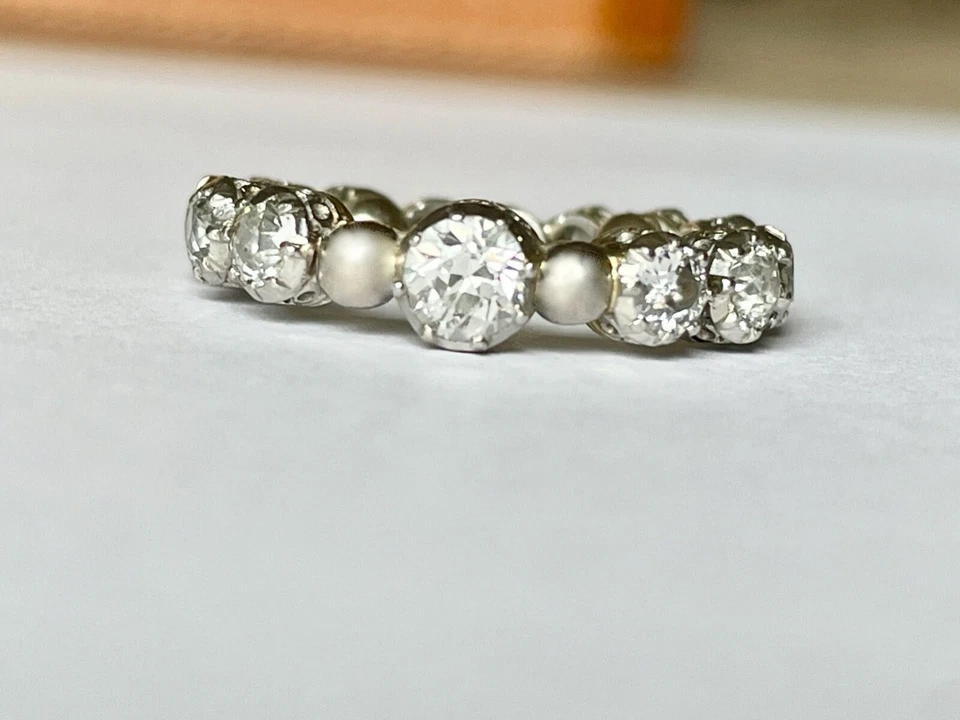 ART DECO RING mit 2,00 Karat Altschliff Diamanten 900 PLATIN Handgefertigt