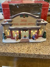 2016 Home depot vintage ceramic house with light and box