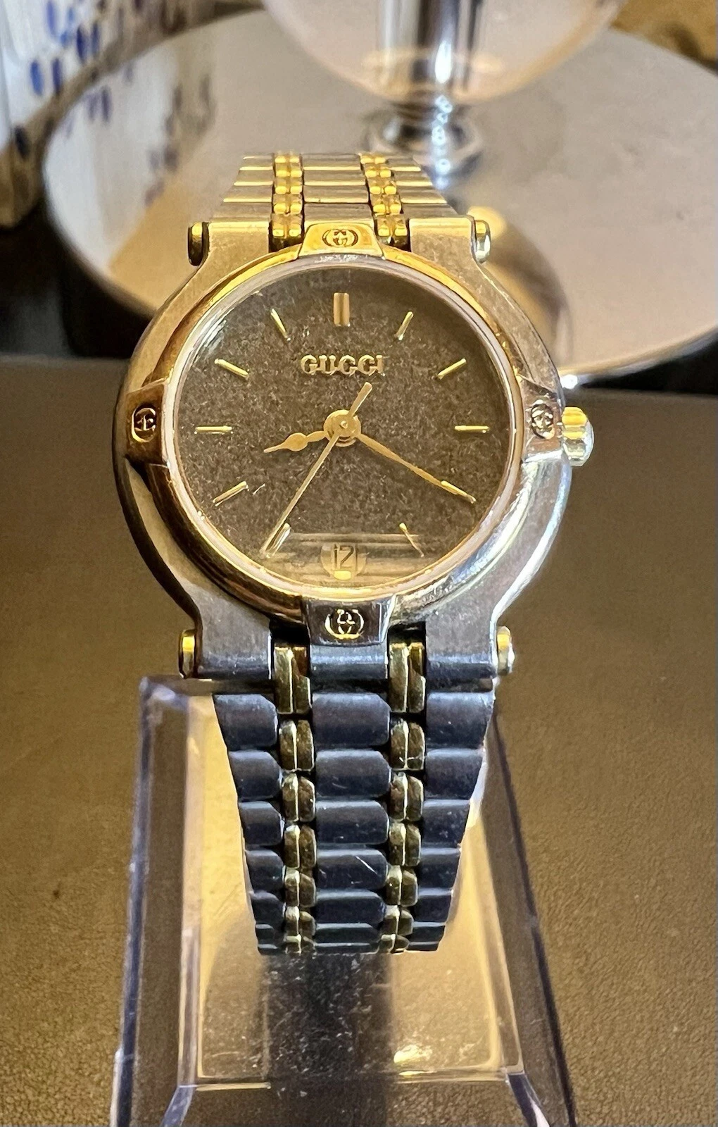 Vintage EUC Gucci 9000L W Watch Quartz  Black Dial, Gold/Silver   For Repair
