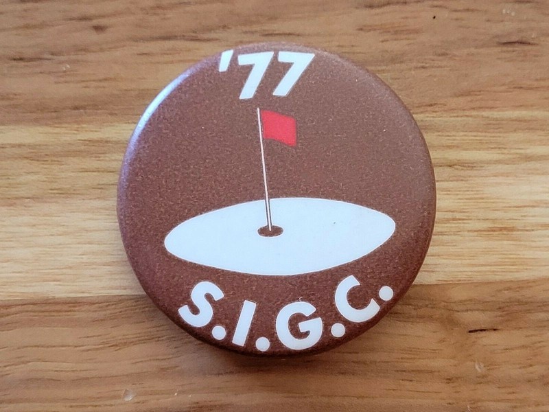 1977 S.I.G.C. Seremban International Golf Club Malaysia Pinback Button 