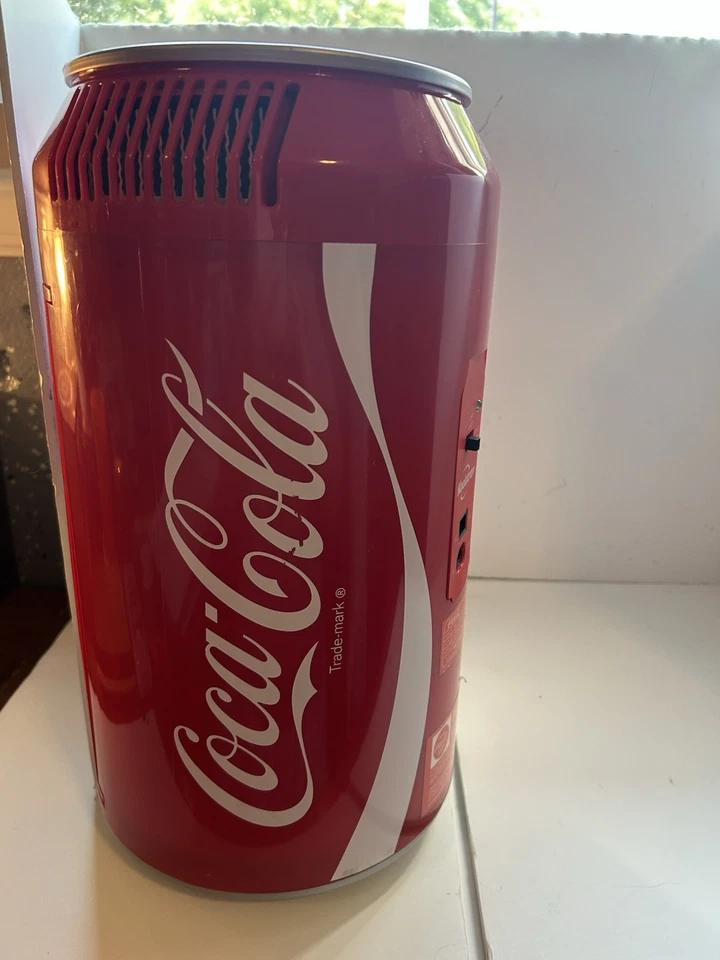 Coca Cola Coca-Cola 2016 Modelo CC-06 Portátil Eléctrico Koolatron 8 Latas Mini Nevera Foto 4 de 4