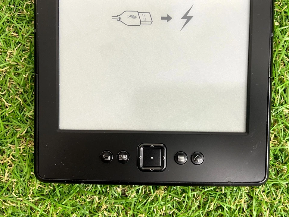 Amazon Kindle 4th Generation D01100 eBook Reader, Wi-Fi, 6-inch (E71) - Image 2 of 4