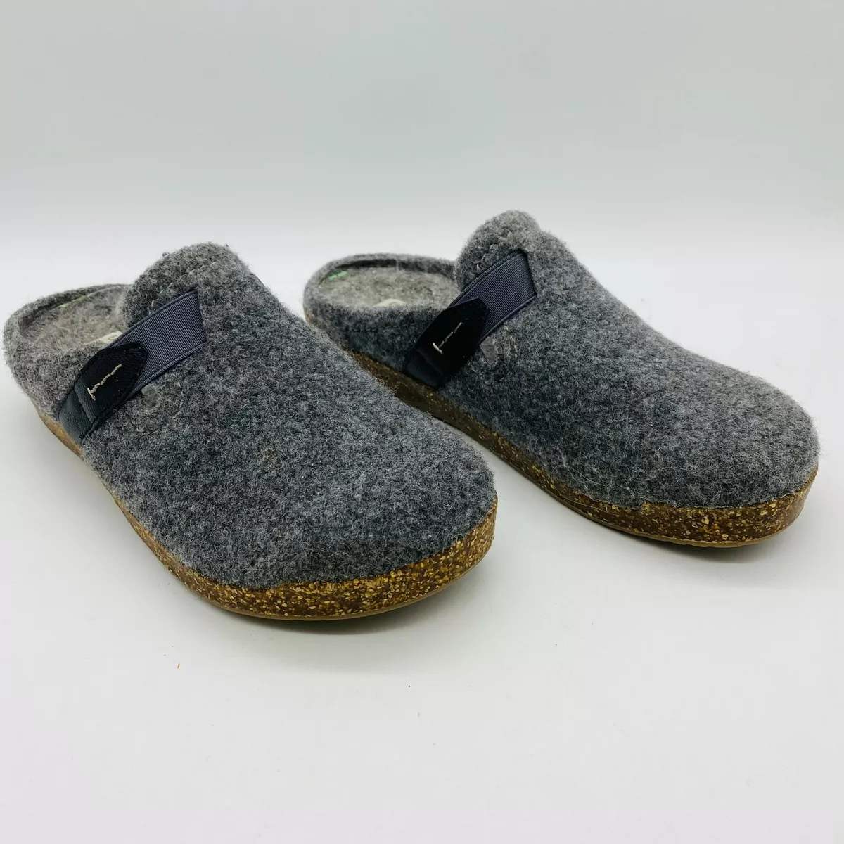 Earth Origins Jenna Slip On Gray Felt Clog Women s Size 7M