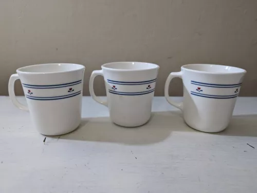 EUC Set Of 3 Vintage Corelle By Corning COUNTRY HEARTS Coffee Tea Mugs Cups 