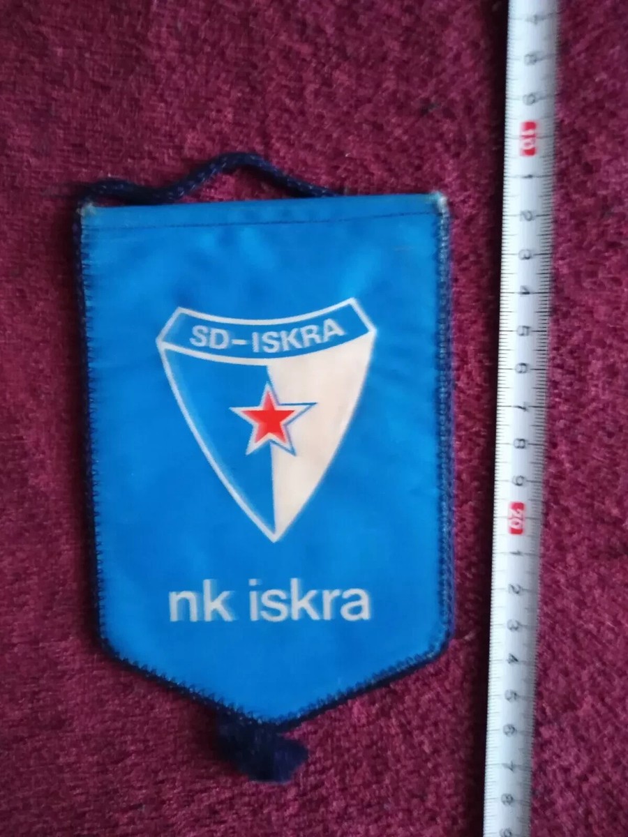 Fanion SD Vojvodina Novi Sad – Pour Supporter Ou Déco