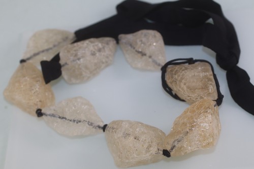 Fab! $610 MARIA CALDERARA Italy Statement resin necklace choker - Picture 9 of 10