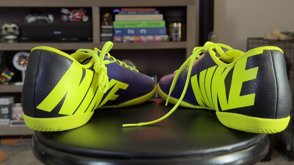 Nike Mercurial Victory IV IC 555614-570 Purple Turf Soccer Shoes