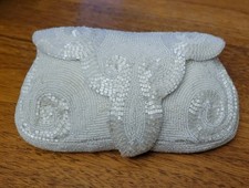 Sac Du Soir White Beaded Clutch Made In Belgium