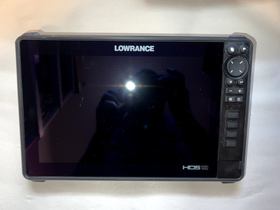 Lowrance HDS LIVE 12 Touch Insight GPS/Fishfinder (SCREEN ISSUE)