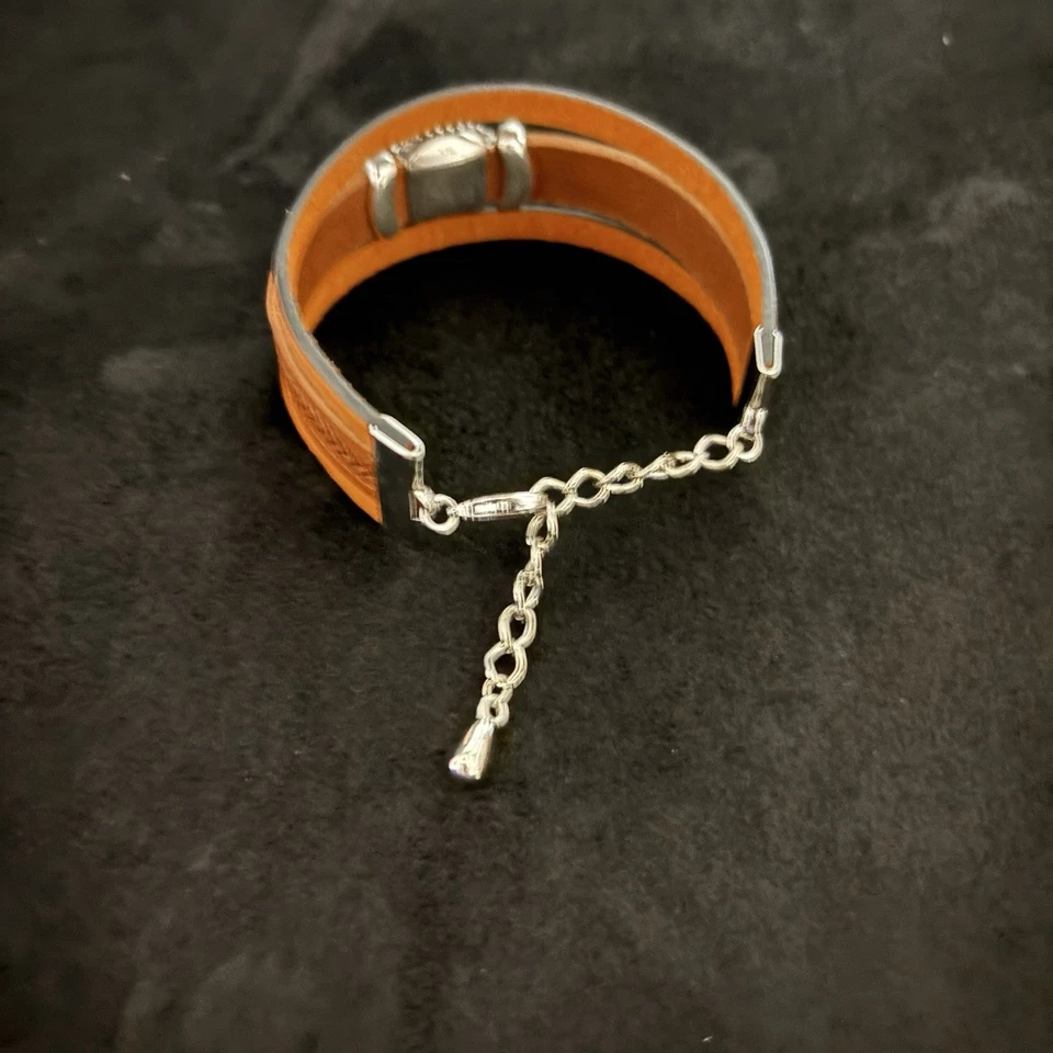 pulsera apilada con deslizador verde sobre cuero marrón - mujer - marrón y verde Foto 2 de 4