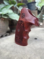 Closed back Wood Target Grips for S&W, K/L SQUARE BUTT Revolver