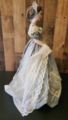 Franklin Mint Heirloom Doll "Gone With The Wind" Melanie Wilkes Porcelain Doll - Picture 7 of 15