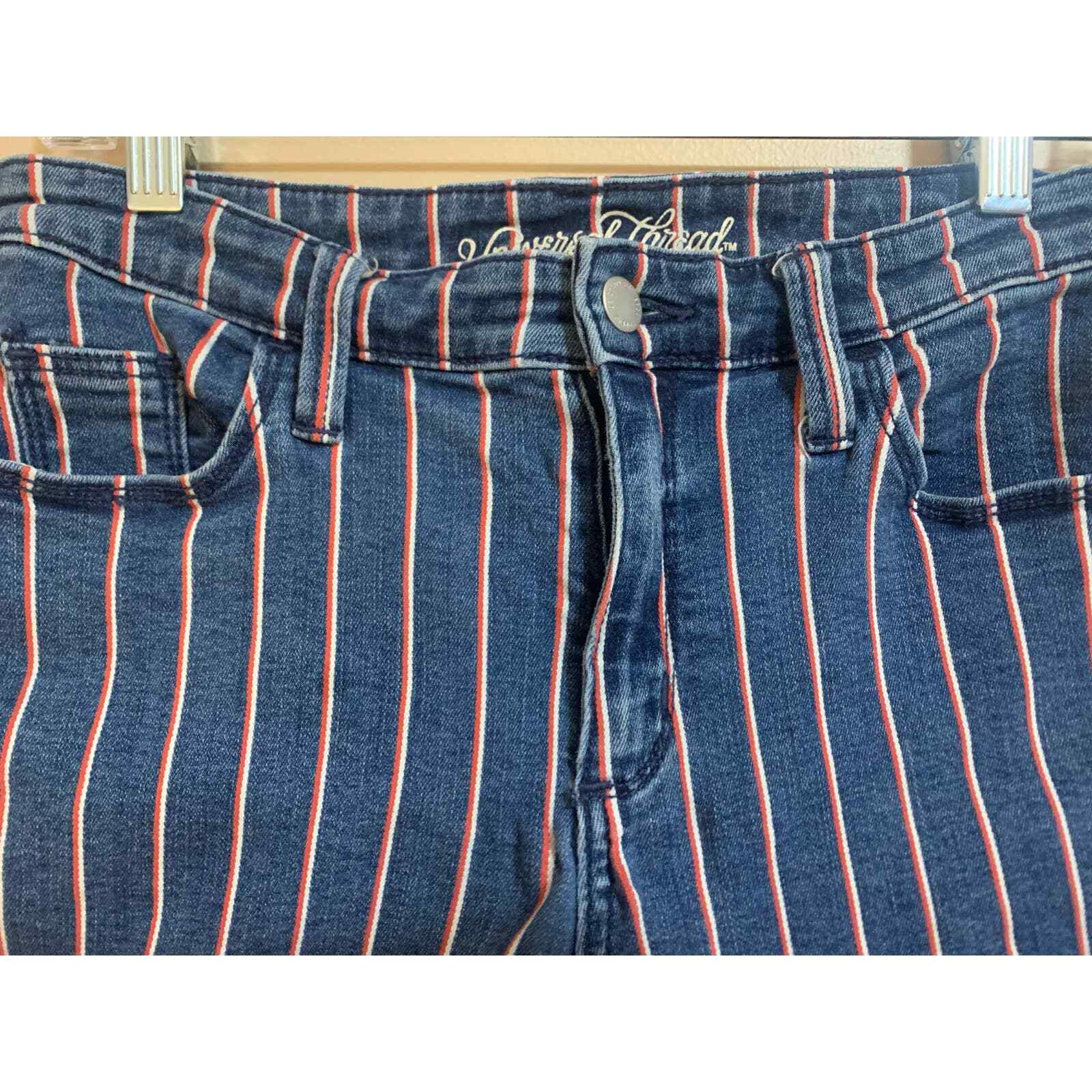 Universal Thread Cuffed Shorts Red/White/Blue Wom… - image 2