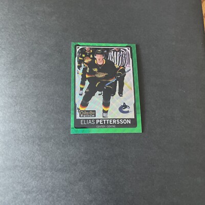 Elias Pettersson O-pee-chee Platinum Preview Emerald Surge 04/10 p-ep RARE! 