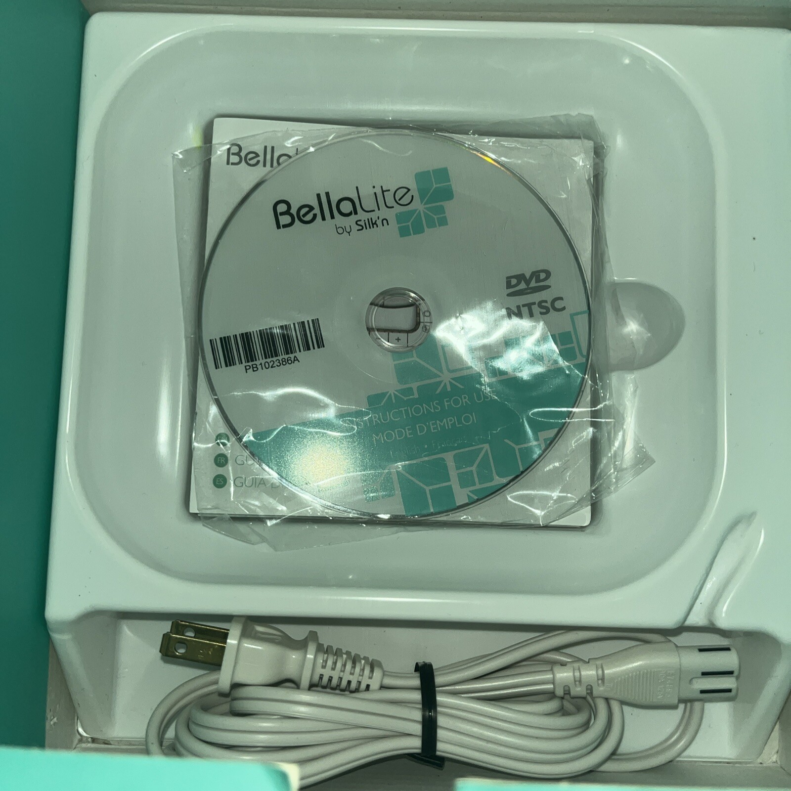 BellaLite by Silk'n Hair Removal System + 1  Lamp Cartridges NIB✅