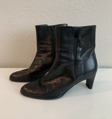 Stuart Weitzman Women s Black Leather Ankle Boots Size 9 Zip 2 3/4  Heel