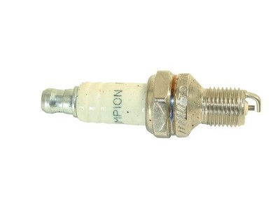 Zündkerze / CHAMPION RDZ19H / für Motorsense MTD 990 - 1 Stück ZÜNDKERZE