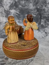 Thorens Anri Rotating 5" Music Box "O Sanctissima" Angels Christmas Switzerland
