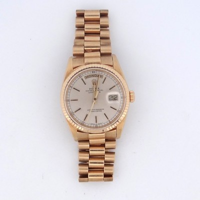 Rolex 18238 Day-Date Gold President Champagne Stick Dial