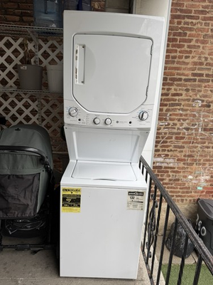 #ad GE Stacked Washer amp; Dryer GUD24ESSMWW Electric White Stackable Unit $350.00