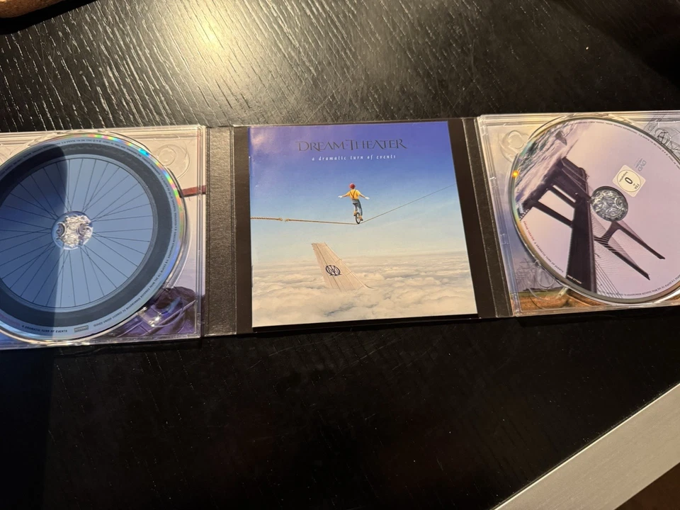 DREAM THEATER - A Dramatic Turn Of Events (Digipak, Europe, 2011)  MINT-/MINT- - Bild 3 von 4