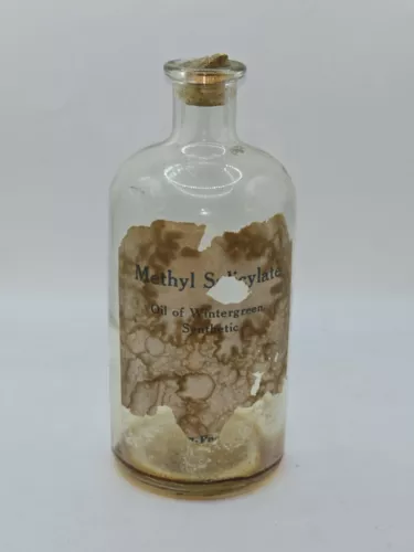 VTG 1950s Oil of Wintergreen Methyl Salicylate Glass Bottle Empty-Advertising