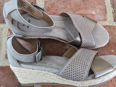 NWOT Earth Origins Women's Wedge Sandal Naples Natasha w