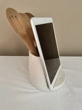 Short Stories Two-in-One Ceramic Utensil Holder & Tablet Stand Beige/White