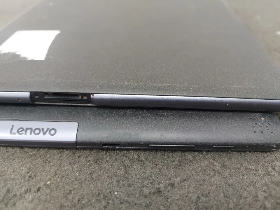 2X Lenovo Tablet JobLot Bundle (Damaged/Faulty) For Parts Only — Untested — #34 - Image 4 of 4