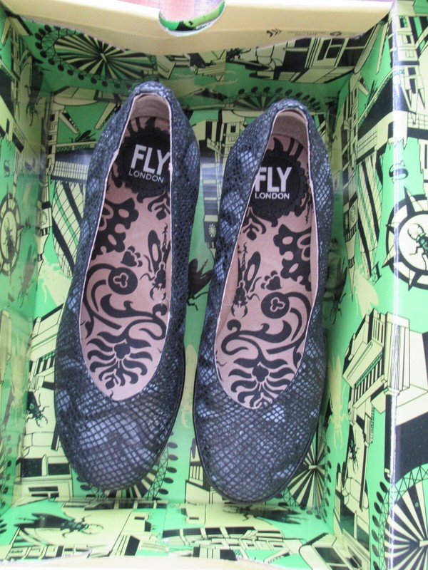 FLY LONDON WOMAN'S BLACK LEATHER GREY SNAKE DRESS SHOES SIZE US 5.5 EU 36