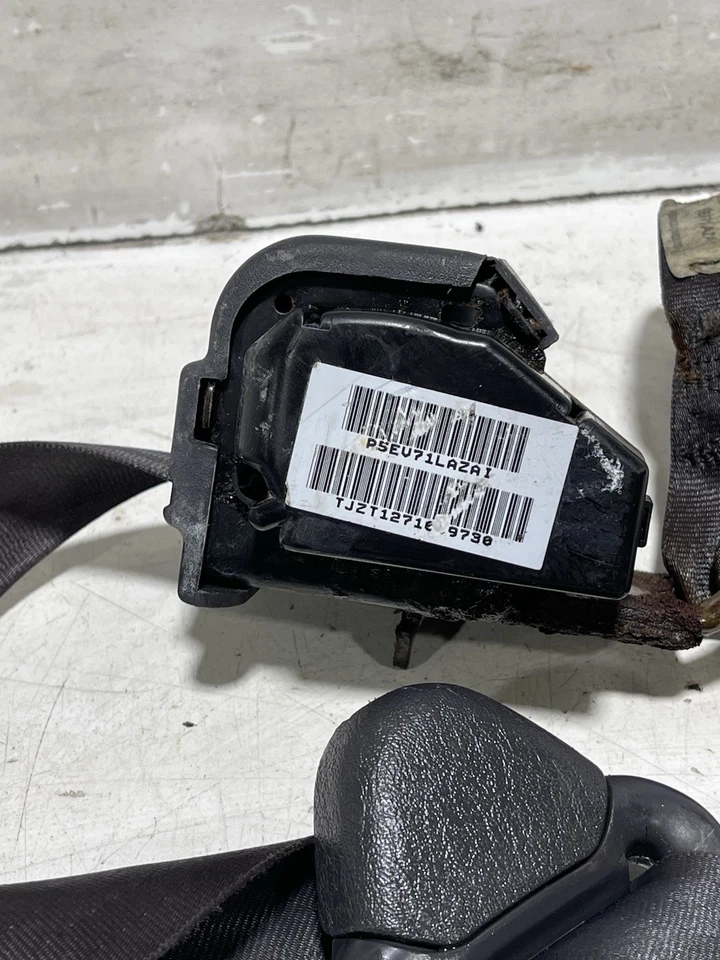 Cinturón de seguridad macho retractor delantero izquierdo conductor con pernos 97-02 Jeep TJ Wrangler CC 2H Foto 3 de 4