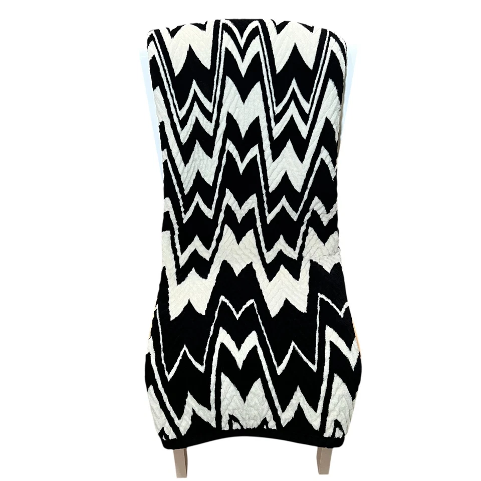 Missoni for Target Chevron Reversible Throw Blanket Passione 50 x 60 Inches - Image 4 of 4