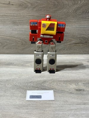 Vintage 1984 G1 Hasbro Takara Transformers Blaster Radio Boombox Autobot Figure