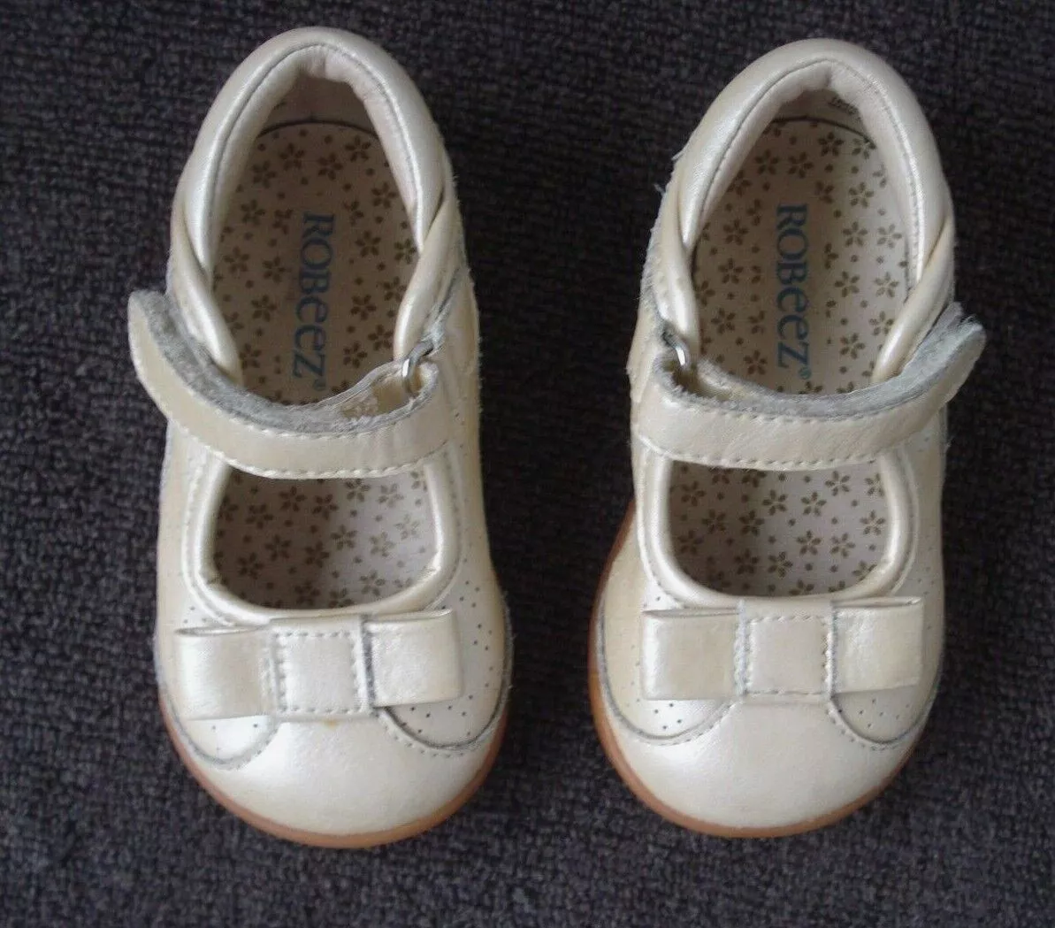 Robeez size best sale 4