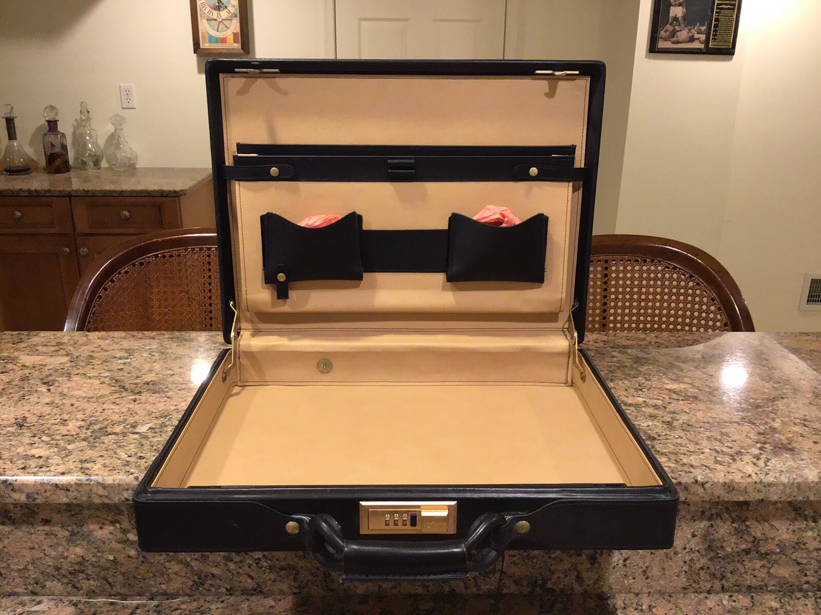 Rare Hartmann Black Leather Hard Side Briefcase - NOS Vintage image 3