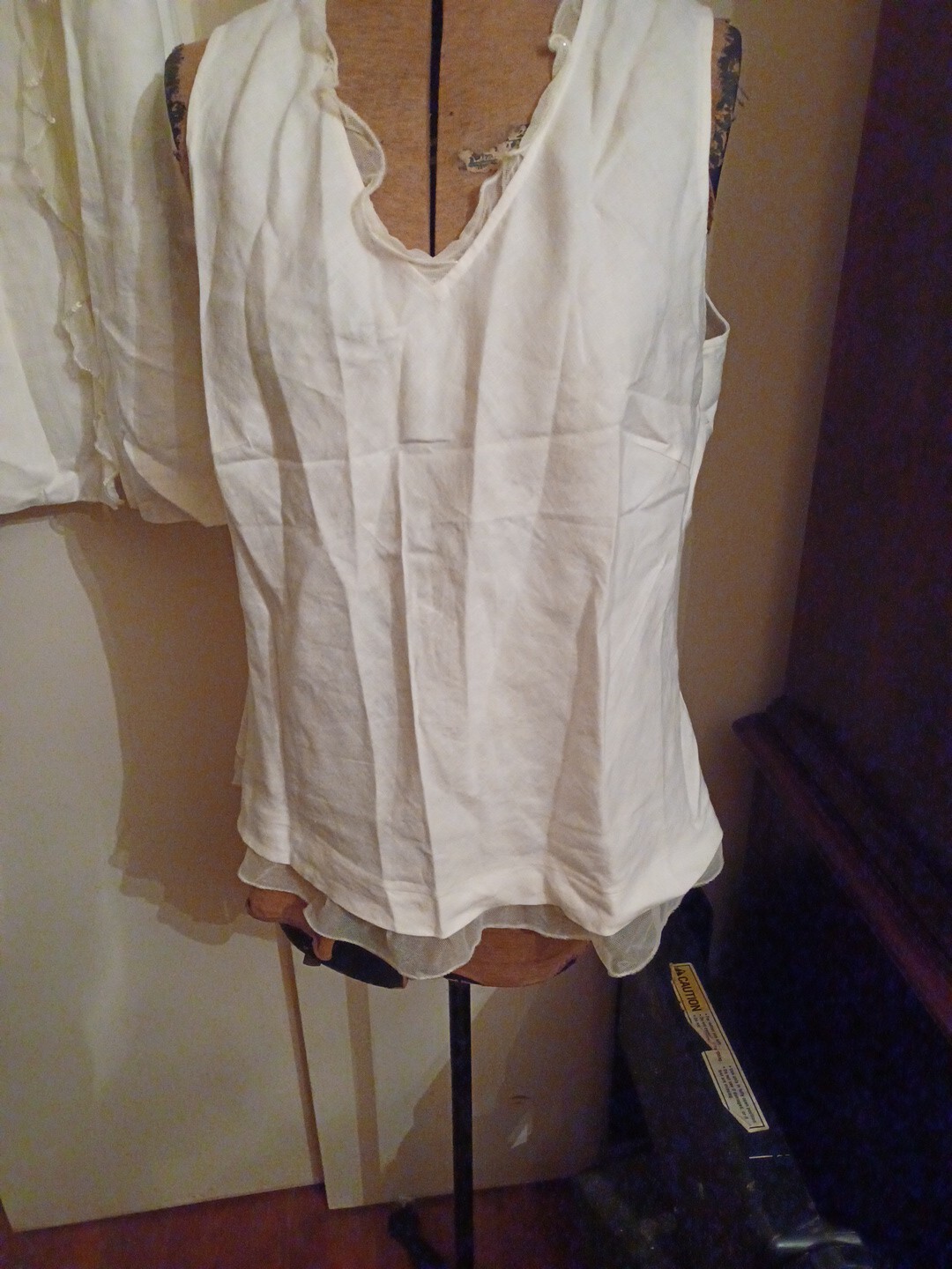 Reduced-WILLI SMITH- 2 pc  skirt Size 10 & top size  XL - White Linen image 5