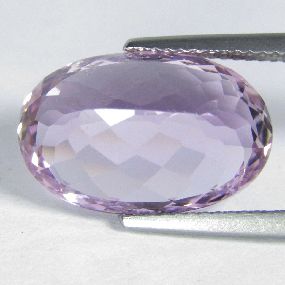 12.10Cts Ravishing Natural Pink Kunzite 17x11.2x8.2mm Nice Oval From Afghanistan - Image 2 of 4