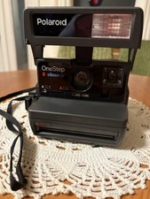 Polaroid OneStep Closeup Close-Up Vintage Instant Camera, Black
