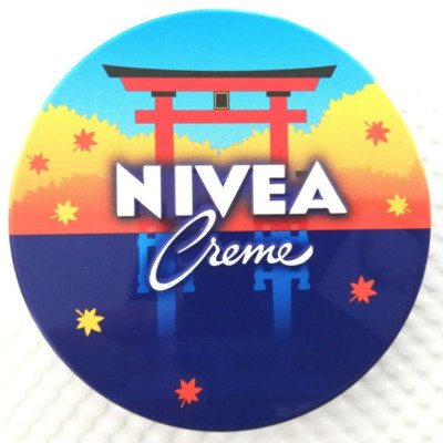 NIVEA CREME FOR SMOOTH SOFT SKIN MOISTURIZING CREAM 56g 2oz Japan Designed 004
