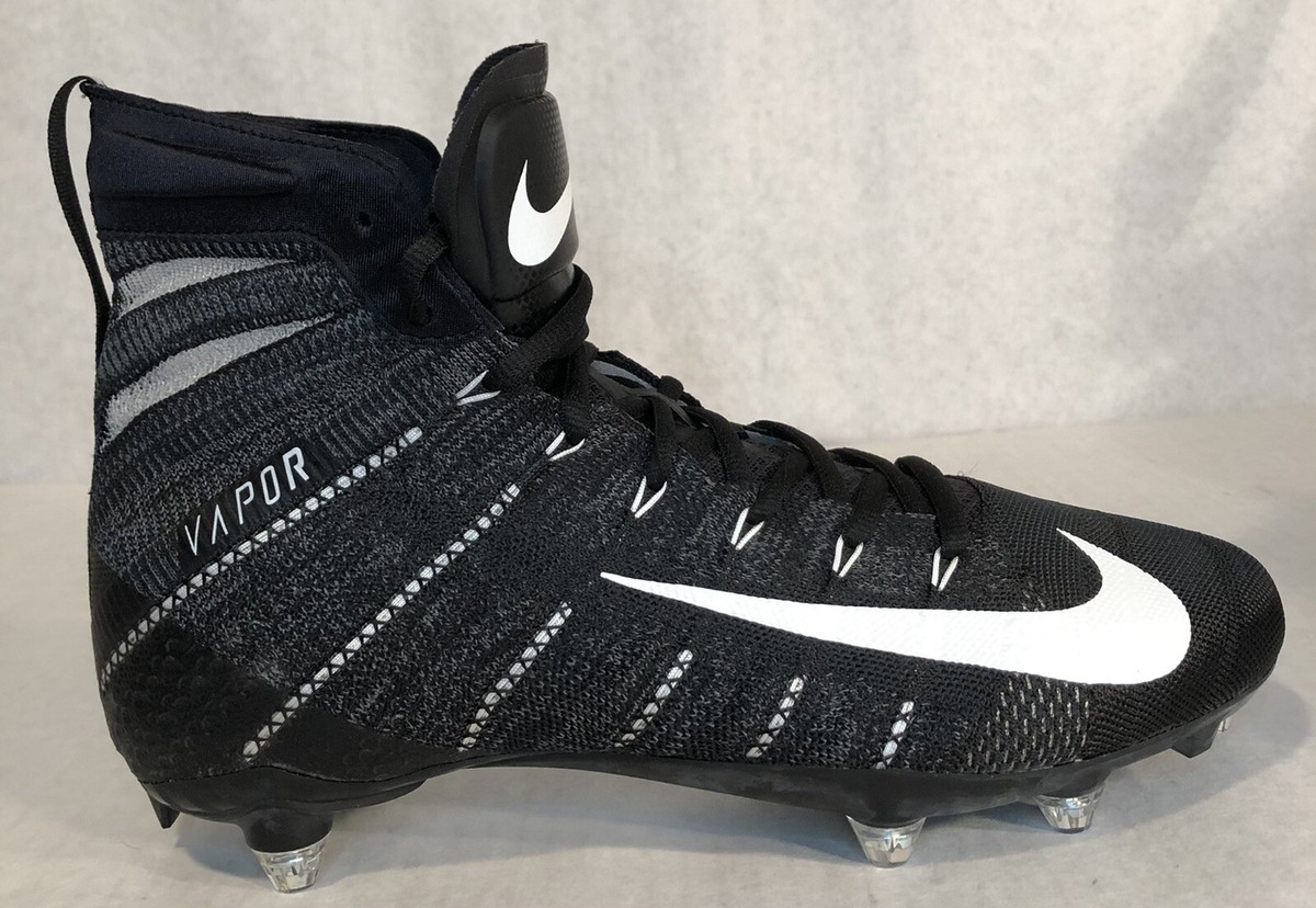 Nike Vapor Untouchable 3 Elite Flyknit Football Cleats Mens  display picture 1