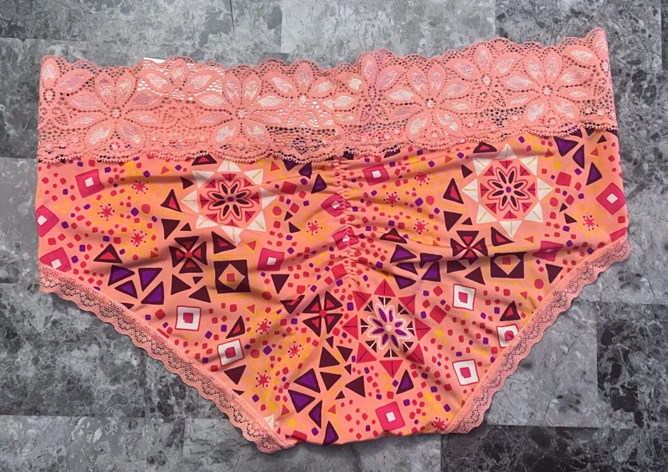 BRAGAS HIPSTER LISAS ENCAJE GEOMÉTRICO ROJO CORAL ROSA NOBO NO BORDER NUEVAS CON ETIQUETAS Foto 4 de 4